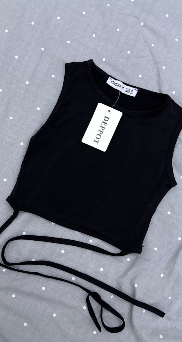 Kadın Siyah Kolsuz Crop Top - Görsel 3