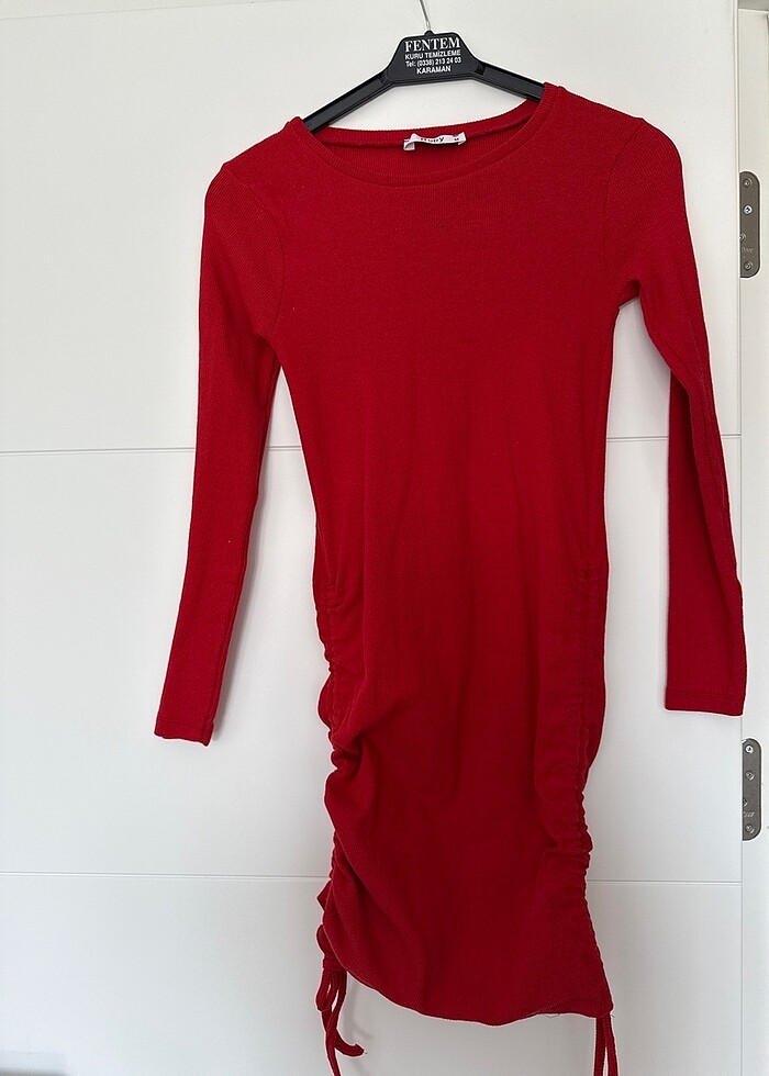 Büzgülü elbise - Görsel 4