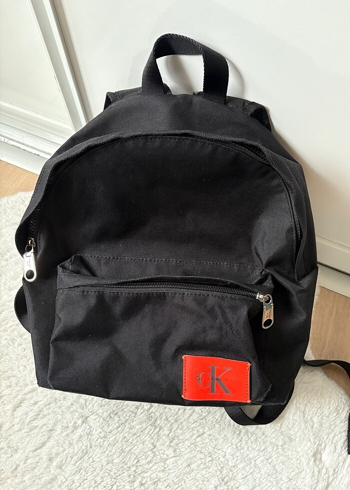 Calvin Klein Orta Boy Sırt Çantası - Görsel 2