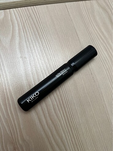 Kiko Kiko ultra tech + volume and curl maskara rimel
