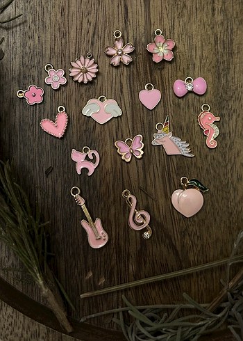 Pembe Charm abahtarlık - Görsel 2