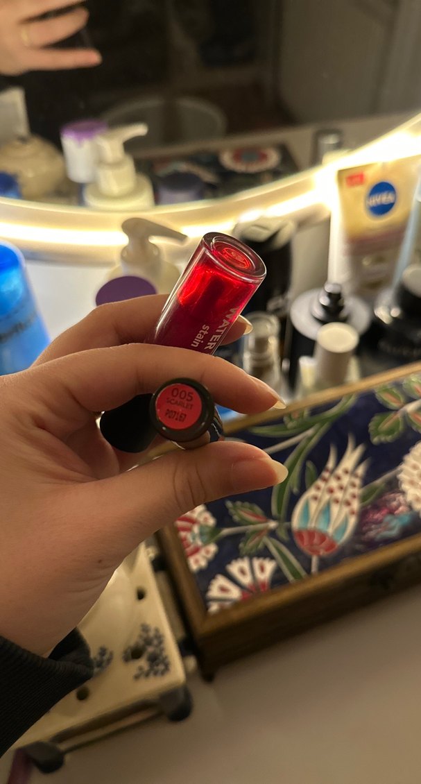 Flormar Kırmızı Renkli Ruj water lip - Görsel 3