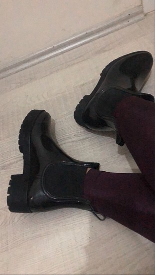 Yağmur botu