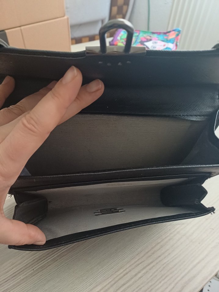 Siyah Tokalı Kadın Çanta - Görsel 2