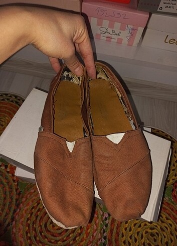 Toms 