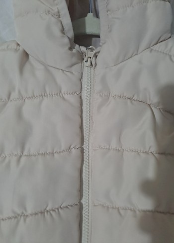 Kız Çocuk Kapüşonlu Bej Yelek - Görsel 2