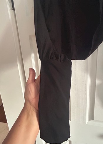 Siyah Uzun Kollu Fırfırlı Bolero - Görsel 2