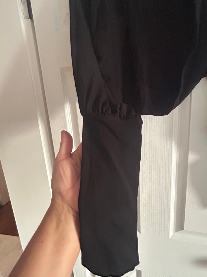 Siyah Uzun Kollu Fırfırlı Bolero - Görsel 2