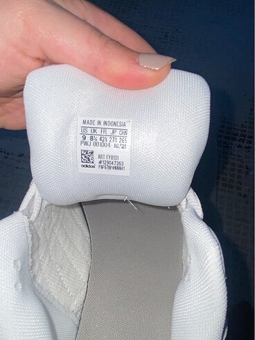 42 Beden Adidas sneaker