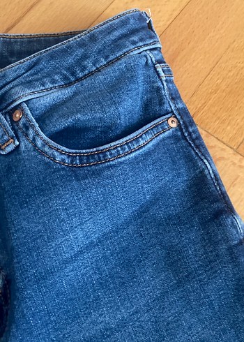 36 Beden mavi Renk Kadın Mavi Rahat Kesim Midi Boy Kot Mango jean 36 beden