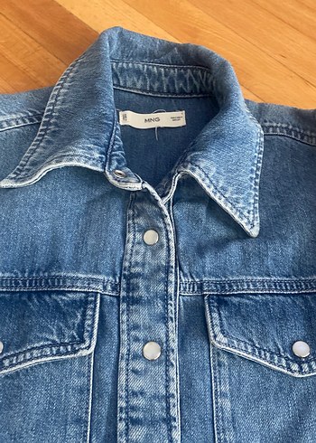 s Beden mavi Renk Mavi Denim Düğmeli Salaş Gömlek Mango marka S beden