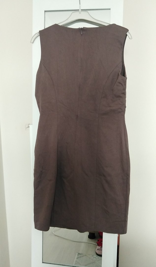 Kahverengi V Yaka Kemerli Midi Elbise - Görsel 4