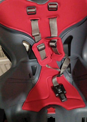 Kırmızı Çocuk Oto Koltuğu - Görsel 2