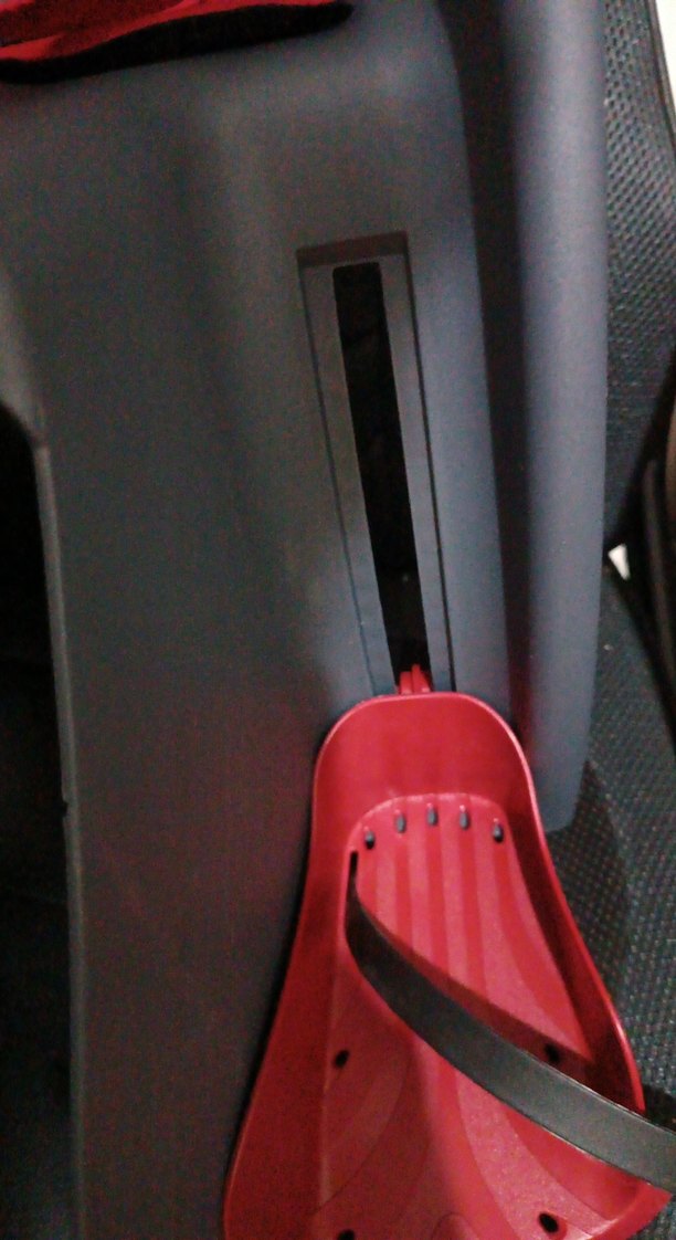 Kırmızı Çocuk Oto Koltuğu - Görsel 5