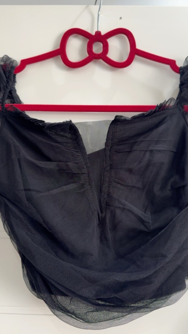 Drapeli Siyah Bluz - Görsel 3