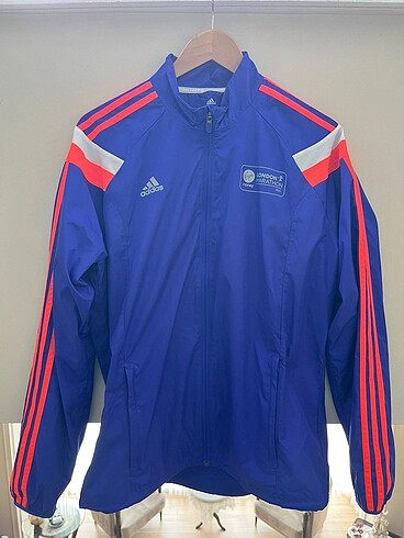 Adidas yağmurluk