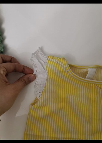 Kız Çocuk Sarı Çizgili Fırfırlı tshırt - Görsel 2