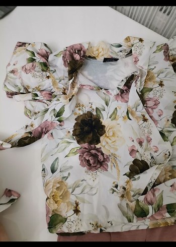 Kısa Kollu Fırfırlı Bebek Kız Takımı - Görsel 3