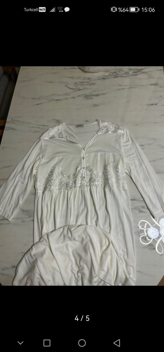 İşlemeli Beyaz Uzun Kadın Sabahlık - Görsel 4