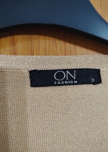 On Fashion Bordo Midi Piliseli Etek ve Nakışlı Bohem Kazak