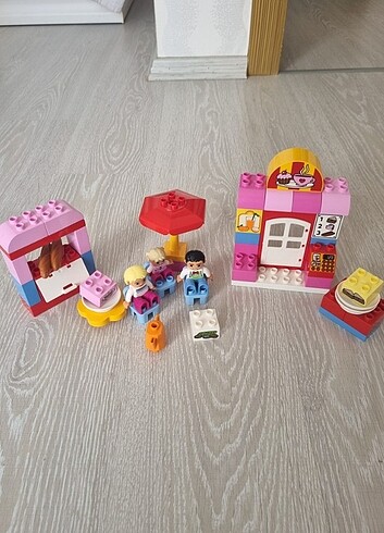  Lego duplo cafe