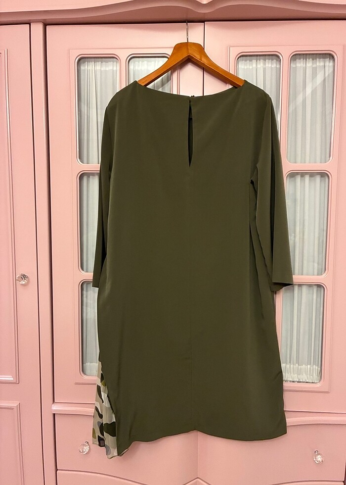 House of Camellia Haki Şık Elbise - Görsel 2