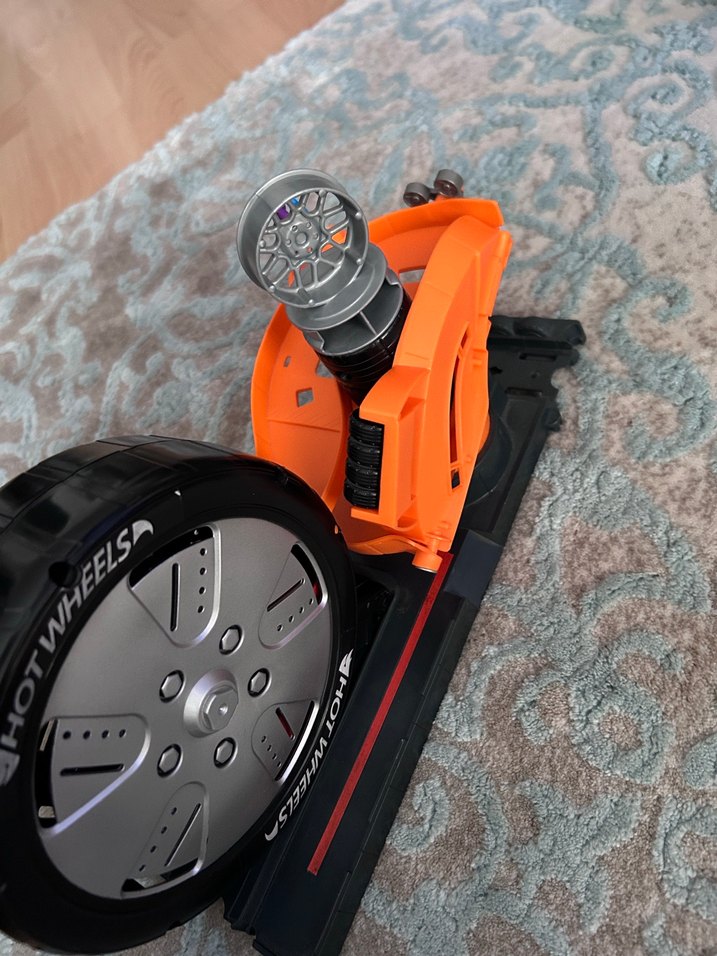 Turuncu Renkli Hot Wheels Oyuncak - Görsel 3