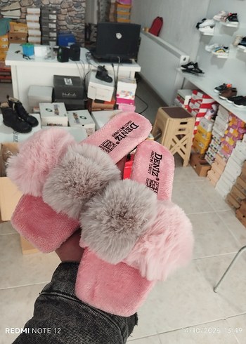 peluş bayan ev terliği - Görsel 6