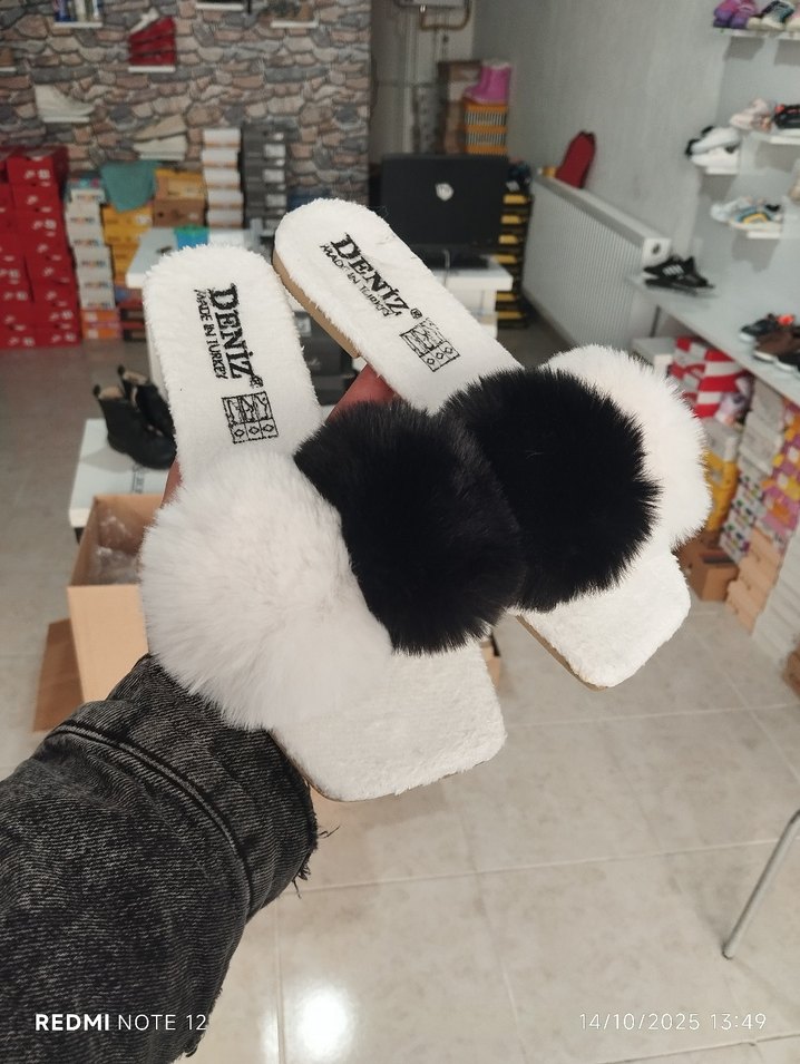 peluş bayan ev terliği - Görsel 4