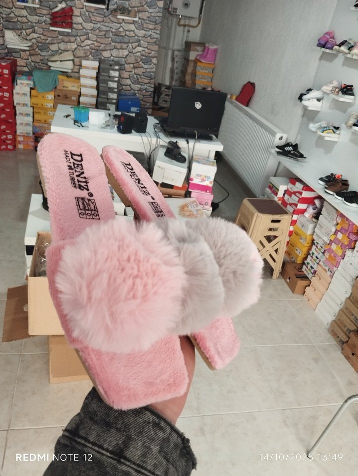 peluş bayan ev terliği - Görsel 5