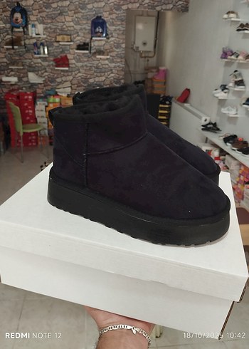 Kahverengi Süet Kürklü Kadın Botları - Görsel 5