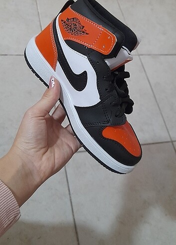 Nike Air Jordan çocuk ayakkabısı 