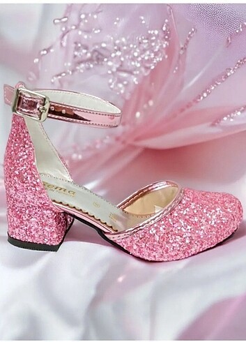 Çocuk topuklu ayakkabı  - Görsel 2