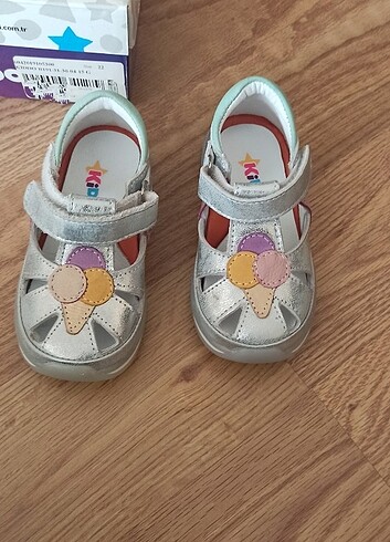 Kız bebek hakiki deri ayakkabı sandalet 