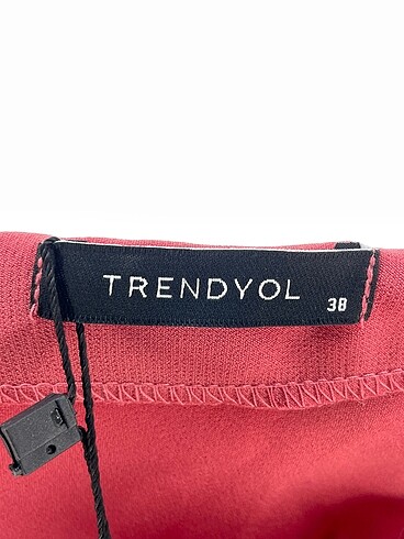 38 Beden çeşitli Renk Trendyol & Milla Kısa Elbise %70 İndirimli.
