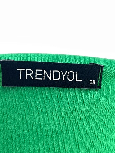 38 Beden yeşil Renk Trendyol & Milla Kısa Elbise %70 İndirimli.