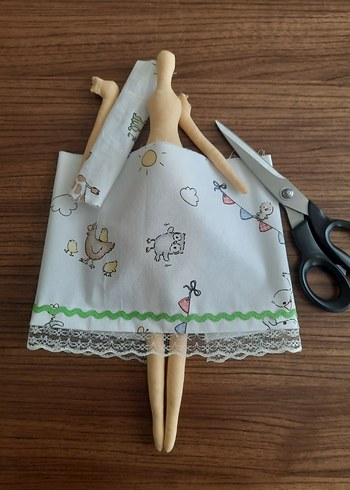 Beden Renk Beyaz Pastel Renkli Kumaş Bebek