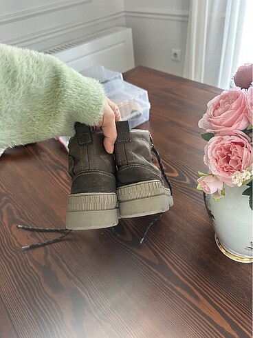 34 Beden haki Renk Zara çocuk botu