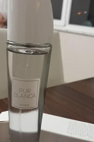 avon pur blanca