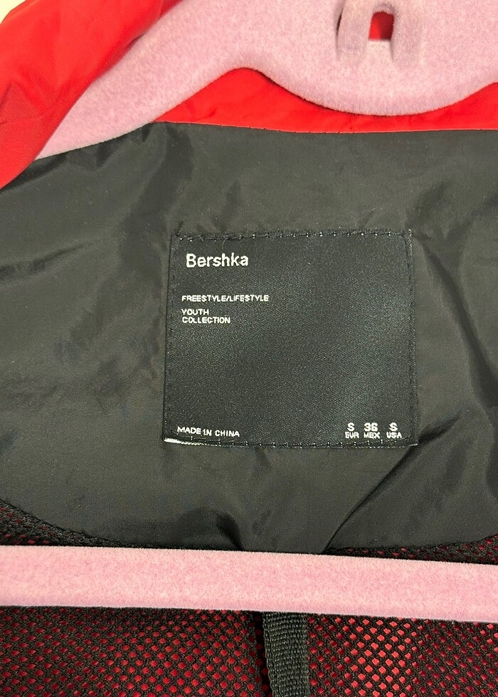 BERSHKA RÜZGARLIK - Görsel 4