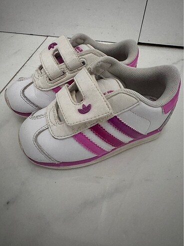 Adidas spor ayakkabı