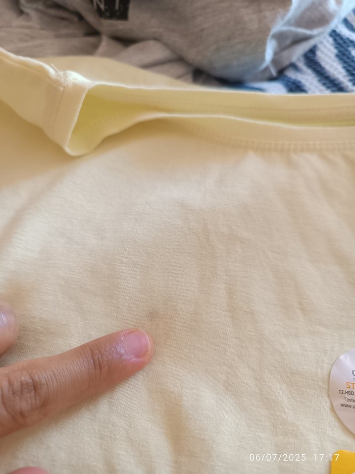 Sarı Düz Pamuklu Tişört - Görsel 4