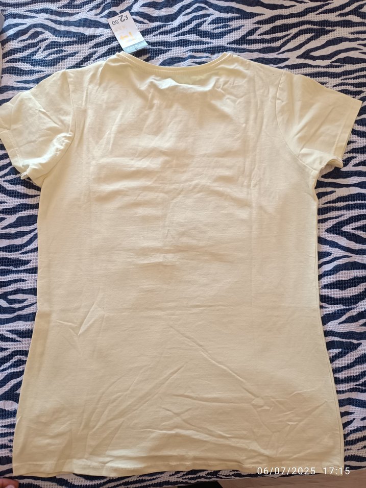 Sarı Düz Pamuklu Tişört - Görsel 3