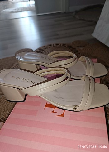 kısa topuk terlik - Görsel 2