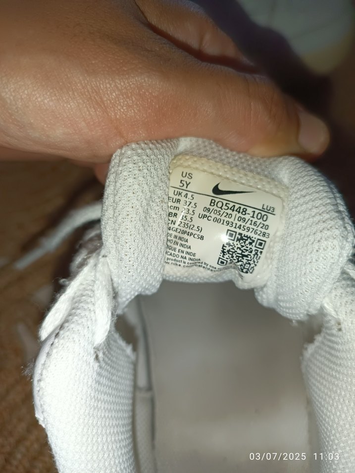 Nike Beyaz Kadın Spor Ayakkabı - Görsel 4