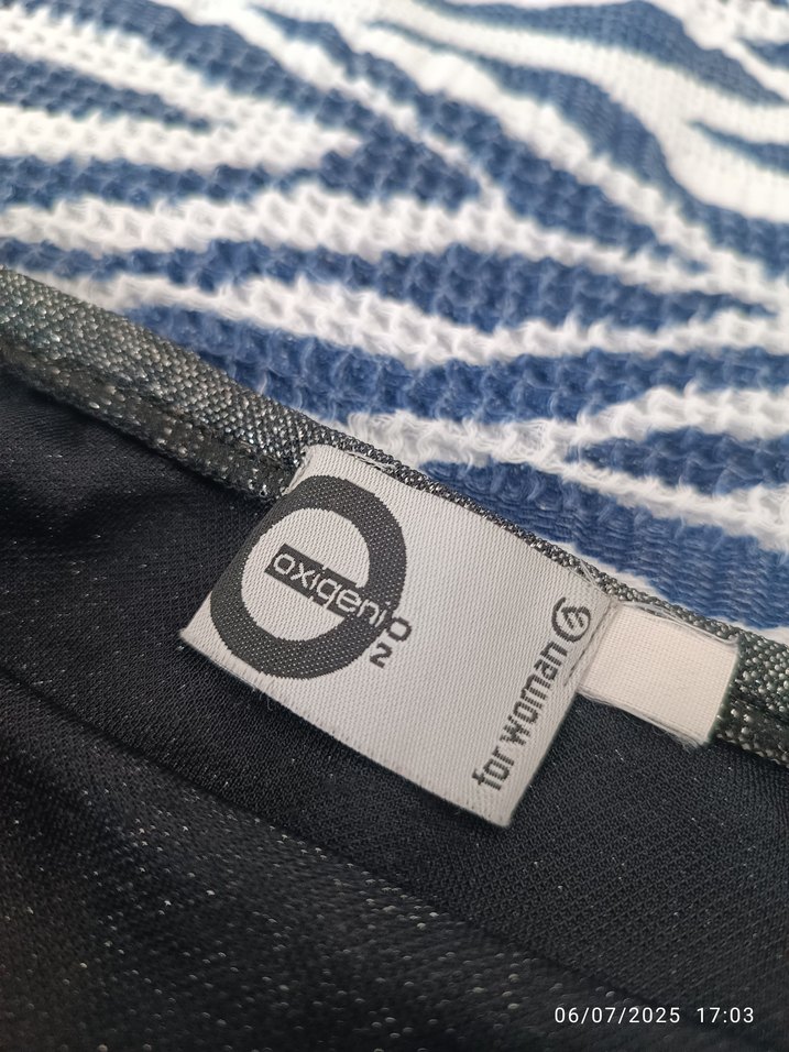 Gri kendinden simli bluz - Görsel 3