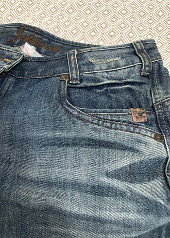 Dar kesim Kot Şort - Görsel 3