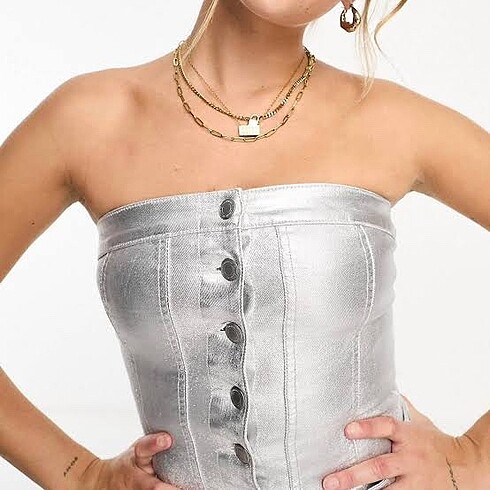Pull and bear metalik top