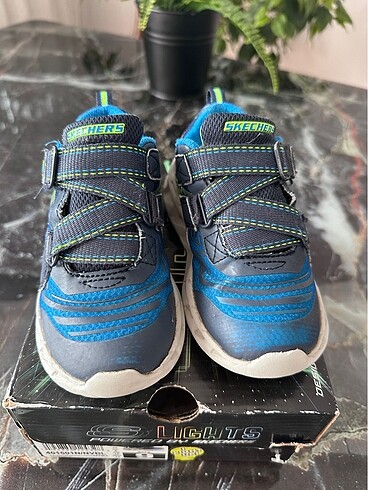 25 Beden mavi Renk Skechers erkek çocuk ayakkabı
