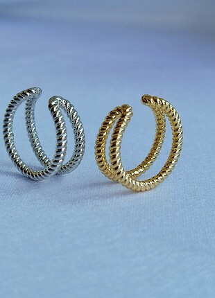 GOLD SARMAL EARCUFF 